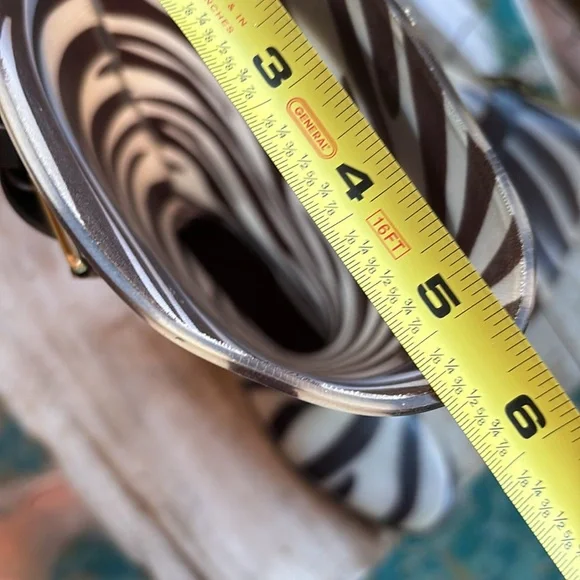 “RALPH LAUREN”rain boots sz. 6.  Brown/Beige zebra stripe.  Excellent condition. - Picture 8 of 10